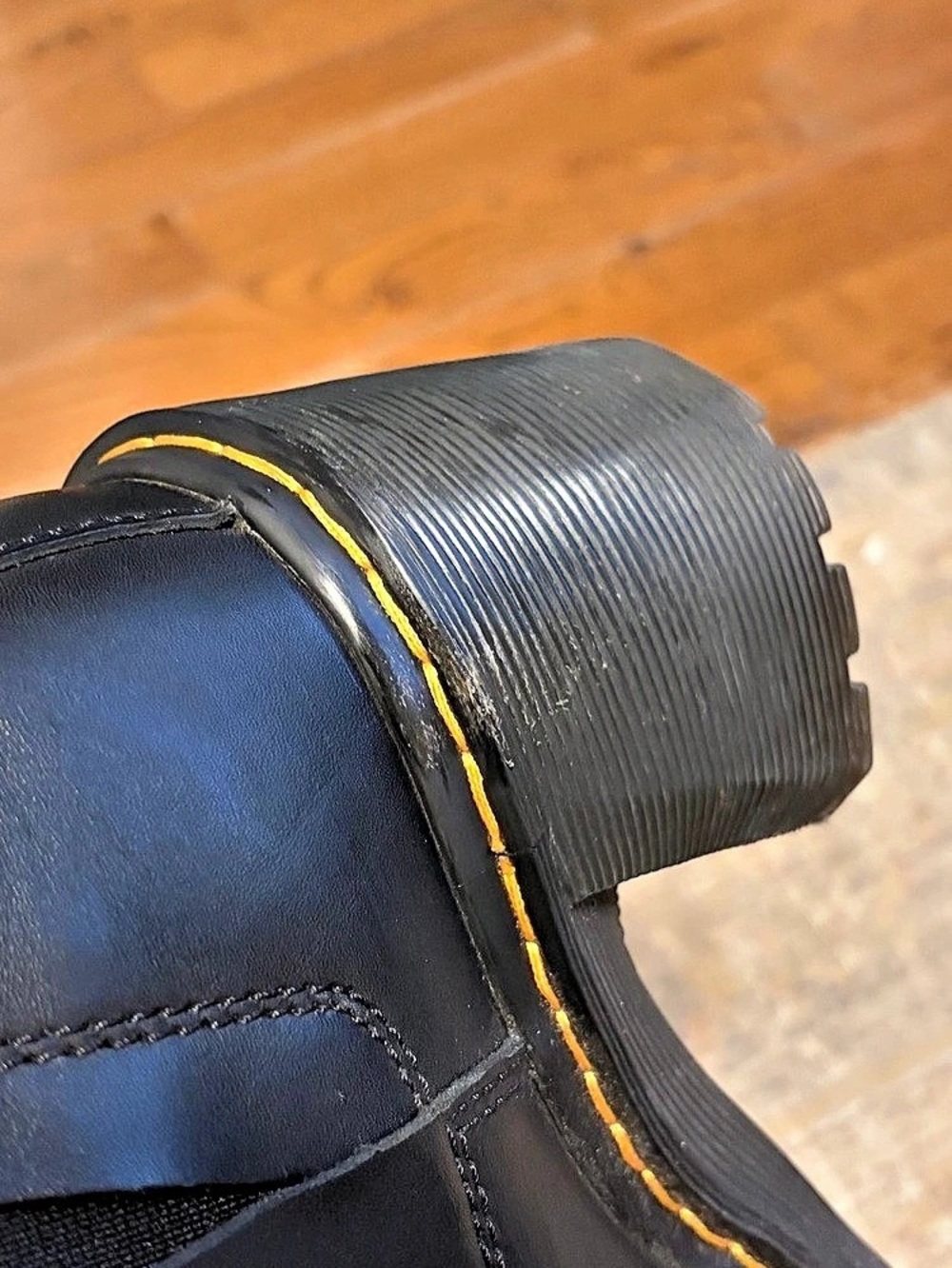 Dr. Martens Spence Leather Flared Heel Chelsea Boots Black - Picture 11 of 11